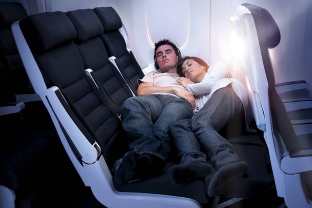 moz screenshot 151 Nueva clase cariñosa en Air New Zealand, para volar cómodamente con tu pareja en clase económica
